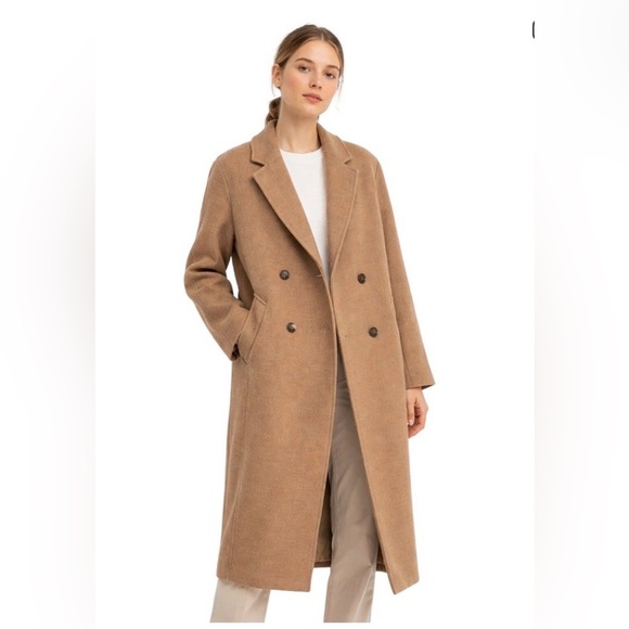 H&M Jackets & Blazers - H&M double breasted camel wool blend coat. NWOT. Size 2, but fits like a medium.